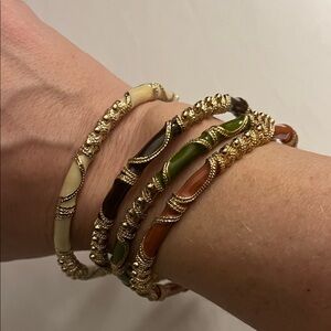 Elegant Gold and Multicolor Bamboo-pattern Bangle Set